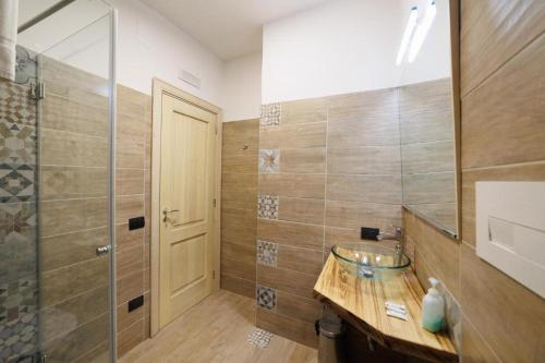 LegnoSuites 3 rooms 3 bathrooms Group and Family By HouseinNaples