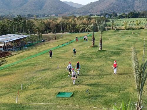 Επισκέπτες που μένουν στο บ้านนอดิต 304 Kanchanaburi