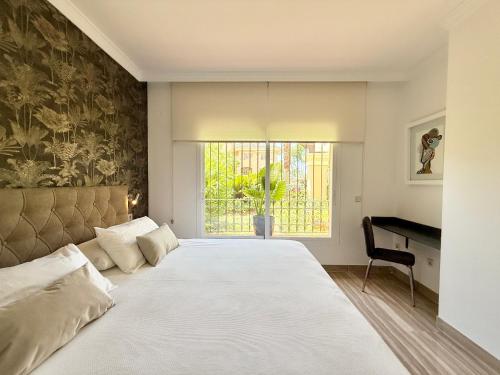 Sea Breeze Luxury Hacienda Elviria - EaW Homes