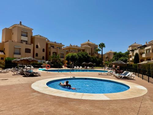 Sea Breeze Luxury Hacienda Elviria - EaW Homes