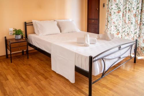 Volos Large Apartment Sea View