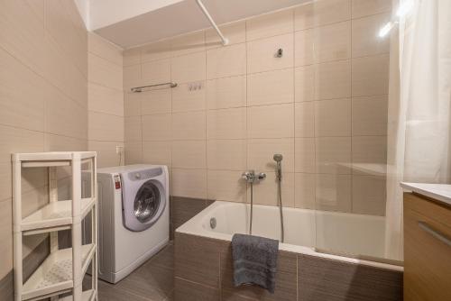 Cozy 2 bedroom flat near Gazi