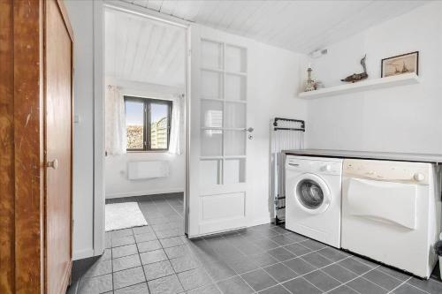 Кровать или кровати в номере 4011-Stege-Klintevej-64