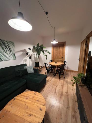 Whispers of Forest and Sea - Sopot Apartment