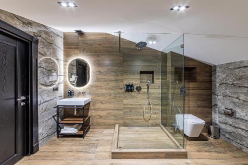 Koupelna v ubytování Elena Spa Resort