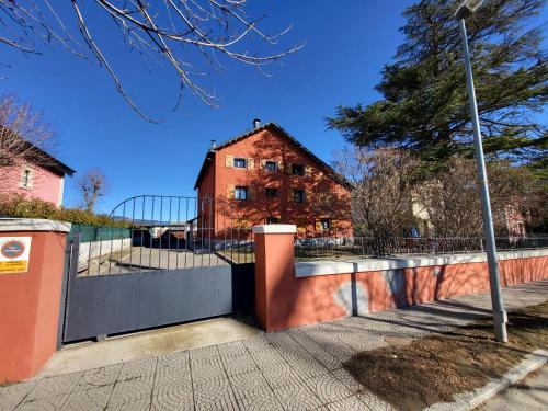 Fotografie z fotogalerie ubytování Apto De Montaña En Puigcerdà v destinaci Puigcerdà