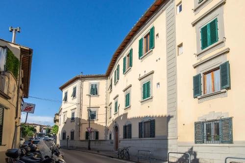 Charming Balcony Studio Florence Near City Center