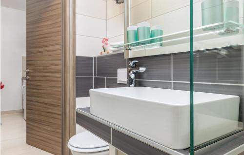 Nice Apartment In Pula With Wifi