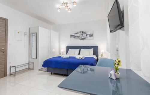 Lovely Apartment In Pula With Wifi