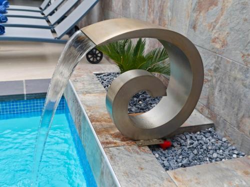 Casa Femes Piscina Climatizada