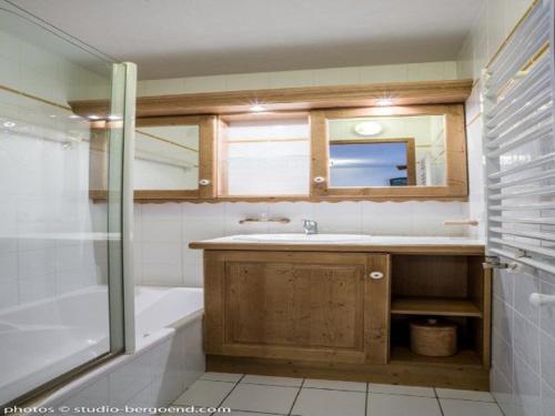 Appartement cosy 4 pers. aux Arcs 1800 avec parking - FR-1-352-11