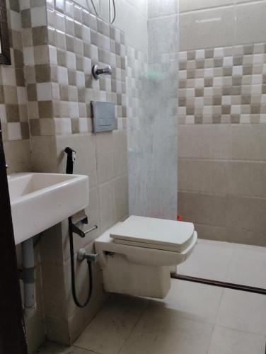 Ένα μπάνιο στο VK Hotel