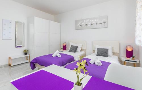 Beautiful Apartment In Pula