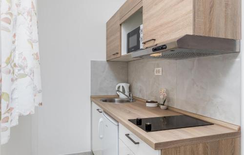Beautiful Apartment In Pula