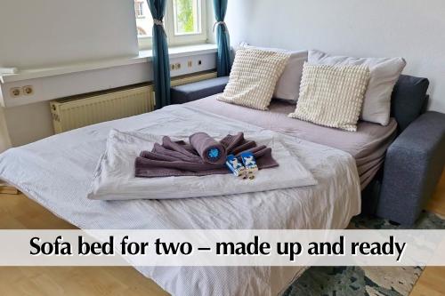 Calm City Escape - 75m2 Central Berlin Altbau-Apartment, 2BR, Smart-TV, Garden photo 24