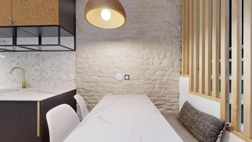 194 Suite Maison parisienne