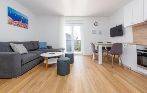Awesome Apartment In Zadar With Swimming Pool