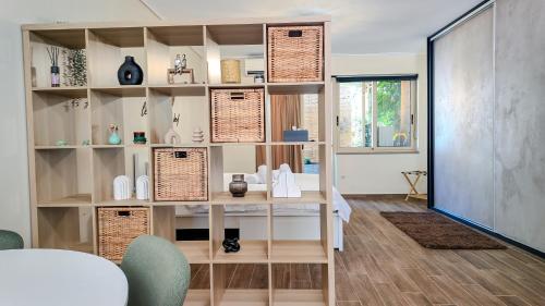 KyMa - Stylish Apartment in Kavala Old Town