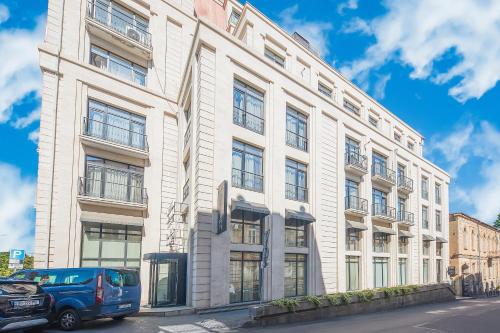 Budova, kde se aparthotel nachází