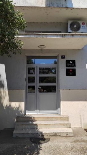 La fachada o entrada de Luxury apartment Podgorica