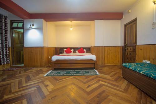Katil atau katil-katil dalam bilik di Hotel O Tashi Norling Ridge Park