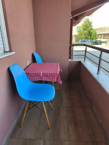 En balkon eller terrasse på Elegant 1BdR-Appartment FreeParking
