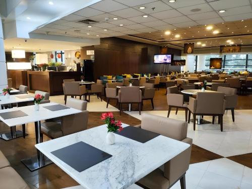 Restaurace v ubytování BOOK A FLAT Gran plaza Paulista