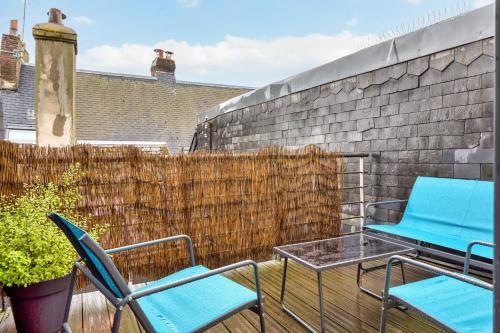 Φωτογραφία από το άλμπουμ του Le Auguste charmant duplex avec terrasse στη Ρουέν