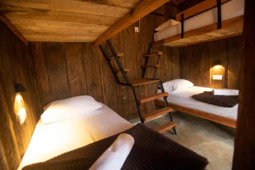 Ein Bett oder Betten in einem Zimmer der Unterkunft Funk Bunks - Sigiriya
