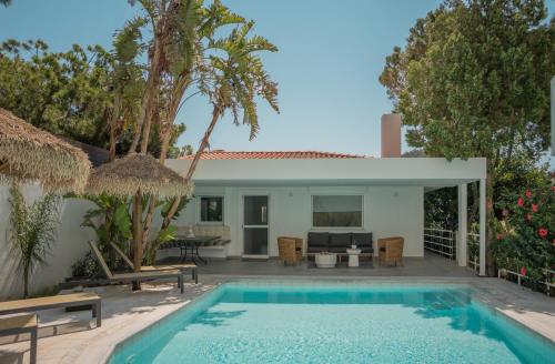 El Mar, Pool House with 3 BDR, 7 min from beach
