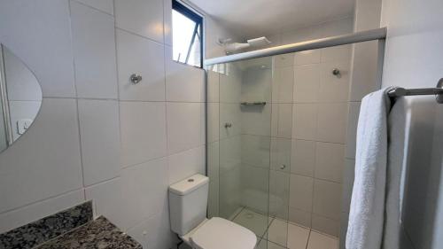 Ένα μπάνιο στο Cobertura Ponta Verde Vistar Mar