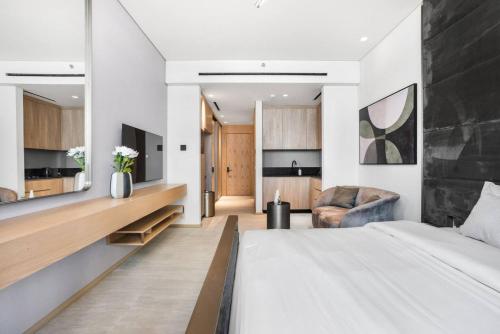 Brand New Luxury Studio in JVC