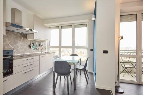 Amazing Skyline Apartment, Brera photo 13