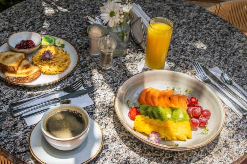 Đồ ăn tại/gần khách sạn