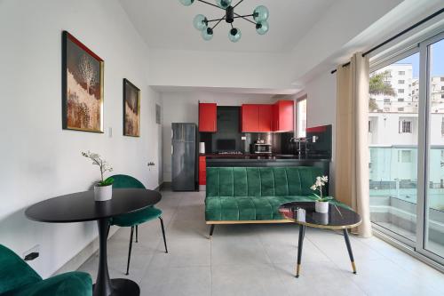 Η κουζίνα ή μικρή κουζίνα στο New! Modern City Escape 1Br In Heart Of Santo Domingo