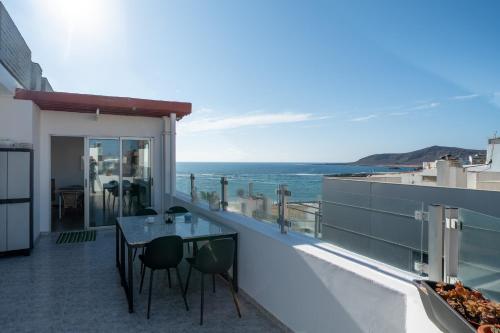 Canteras Ocean Terrace - Atico con terraza y vistas a las Canteras