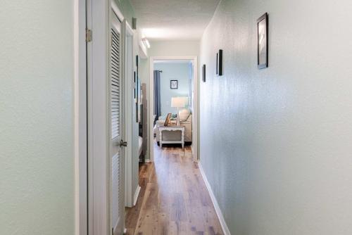 Et opholdsområde på Once Upon A Dream - Beachfront Bliss