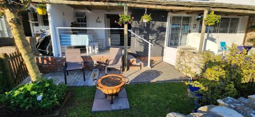 Jardín al aire libre en Allview Selfcatering Apartments Jacobsbaai