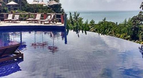 Landskap semula jadi dekat dengan vila ini