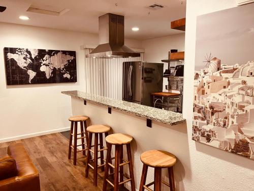 Η κουζίνα ή μικρή κουζίνα στο Peaceful 2-Br Retreat in the Heart of Kingman