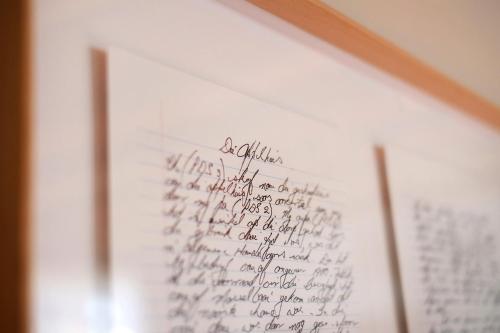 a handwritten handwriting on a white sheet of paper at Plaas Wegbreek in Barrydale