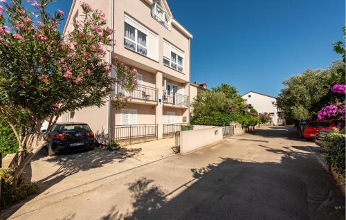 2 Bedroom Cozy Apartment In Zadar