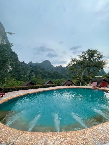 Gallery image of The Cliff and River Jungle Resort ภูผาและลำธารรีสอร์ท in Ban Bang Thong