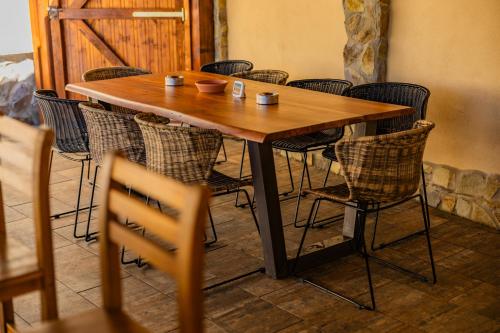 Εστιατόριο ή άλλο μέρος για φαγητό στο Casa Transilvania - Pool & Sauna