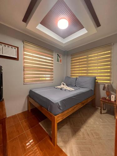 Postel nebo postele na pokoji v ubytování Luxury Vacation House Oceanfront in Lila, Bohol