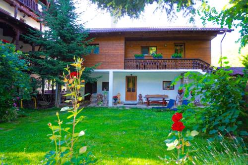 Afbeelding uit fotogalerij van Pensiunea Perla Maramuresului in Borşa