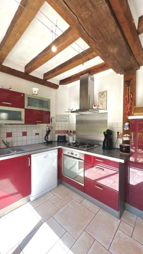 Dapur atau dapur kecil di Le Verger