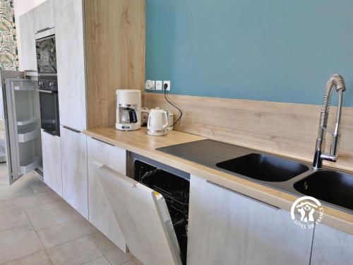 Dapur atau dapur kecil di Gîte la Maillardière, 2 personnes