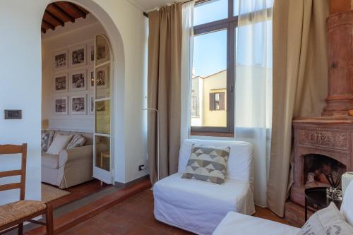 Ponte Vecchio Penthouse charming view