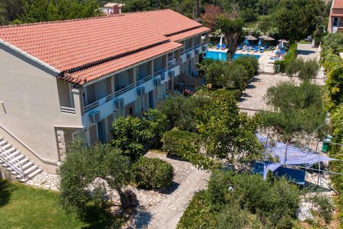 Πισίνα στο ή κοντά στο Alexandros Studios and Apartments